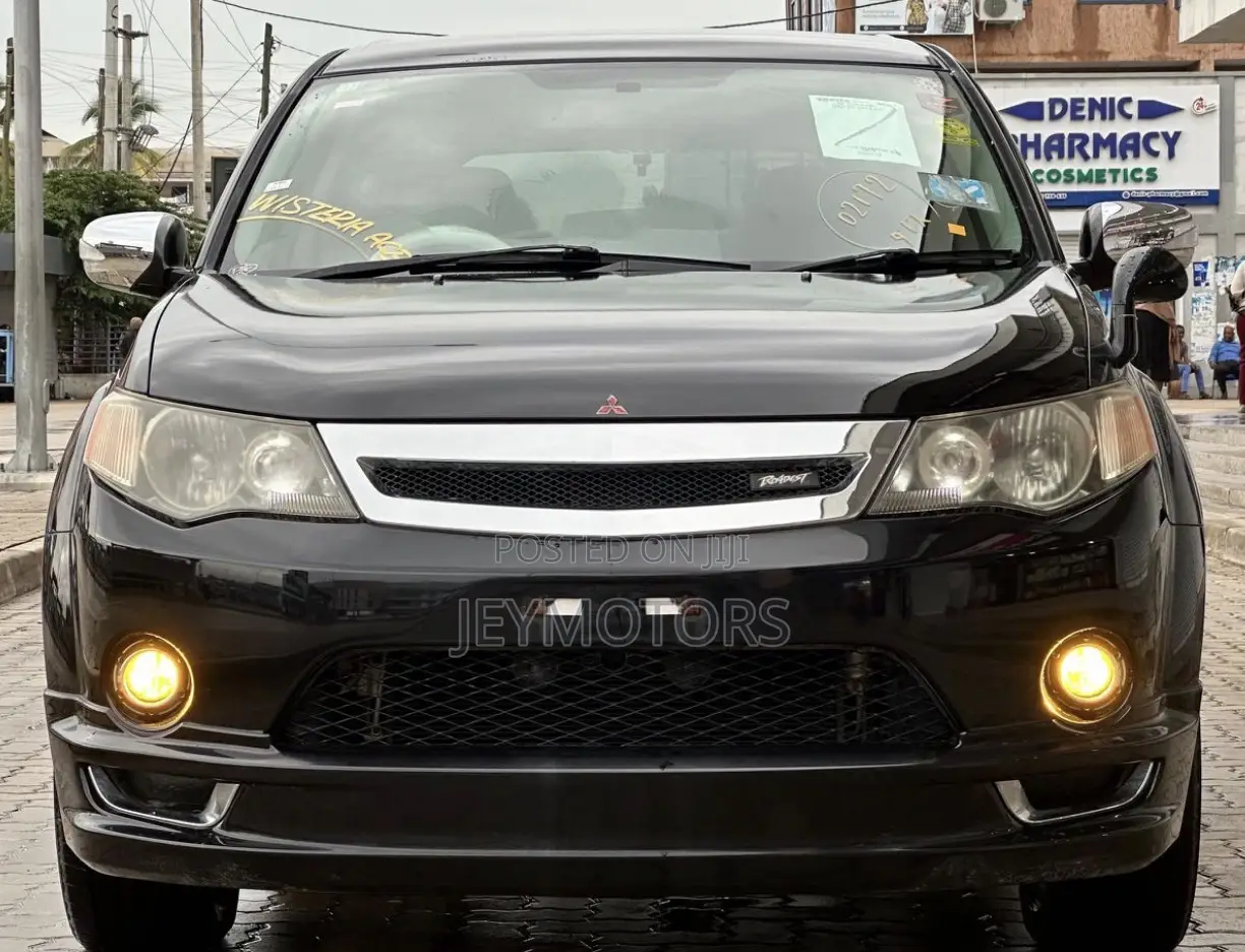 Mitsubishi Outlander 2014 Black