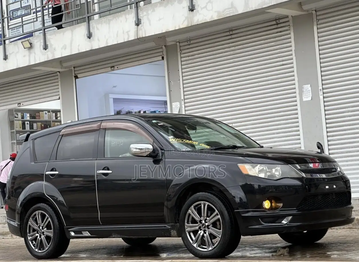 Mitsubishi Outlander 2014 Black