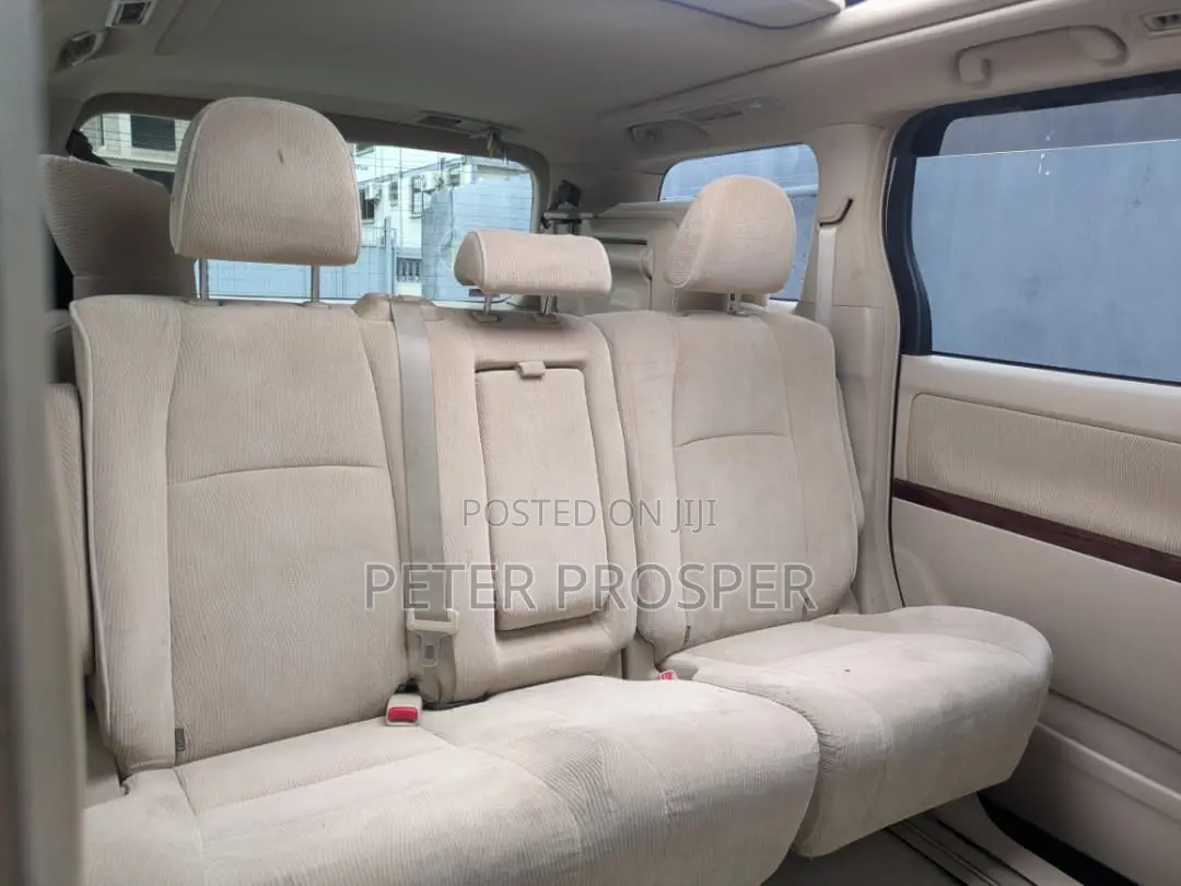 Toyota Alphard 2.4 Petrol FWD 2010 White
