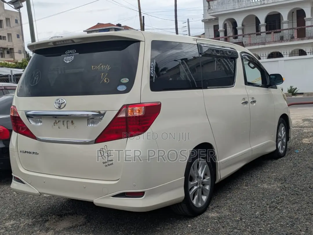 Toyota Alphard 2.4 Petrol FWD 2010 White