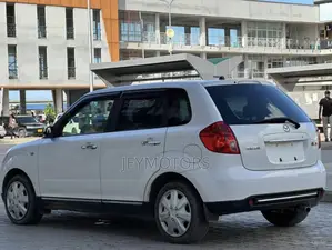 Mazda Verisa 2008 White