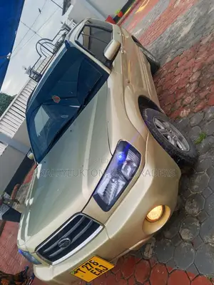 Subaru Forester 2011 Gold