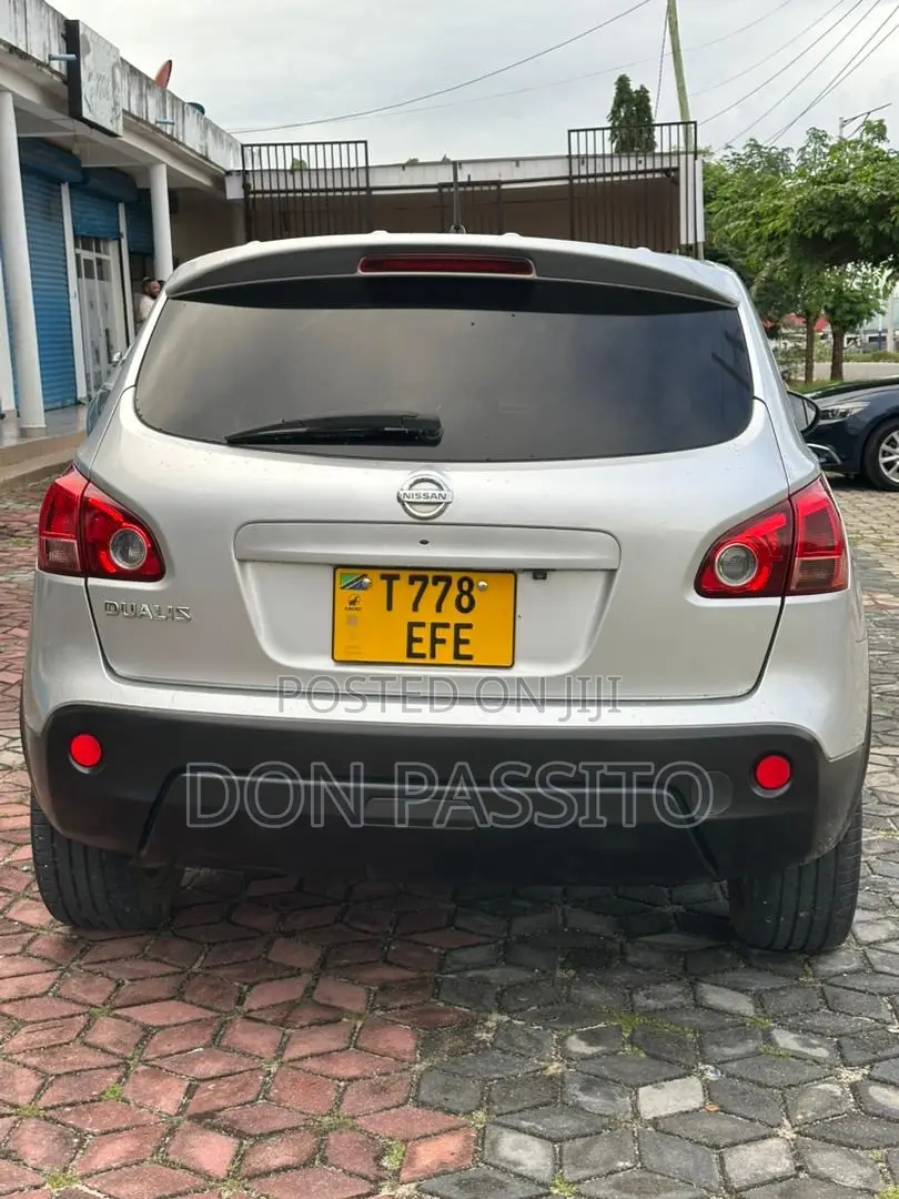 Nissan Dualis 2010 Silver