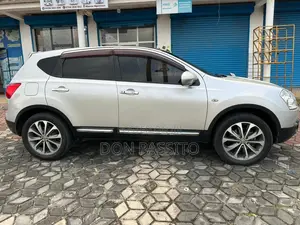 Nissan Dualis 2010 Silver