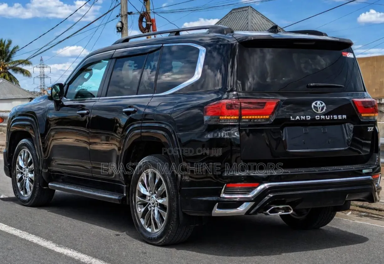 New Toyota Land Cruiser LC300 2025 Black