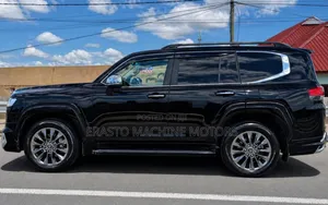 New Toyota Land Cruiser LC300 2025 Black