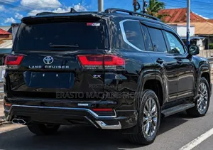 New Toyota Land Cruiser LC300 2025 Black