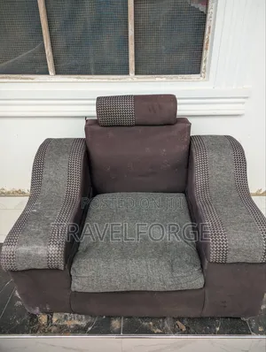 Sofa Na Makochi