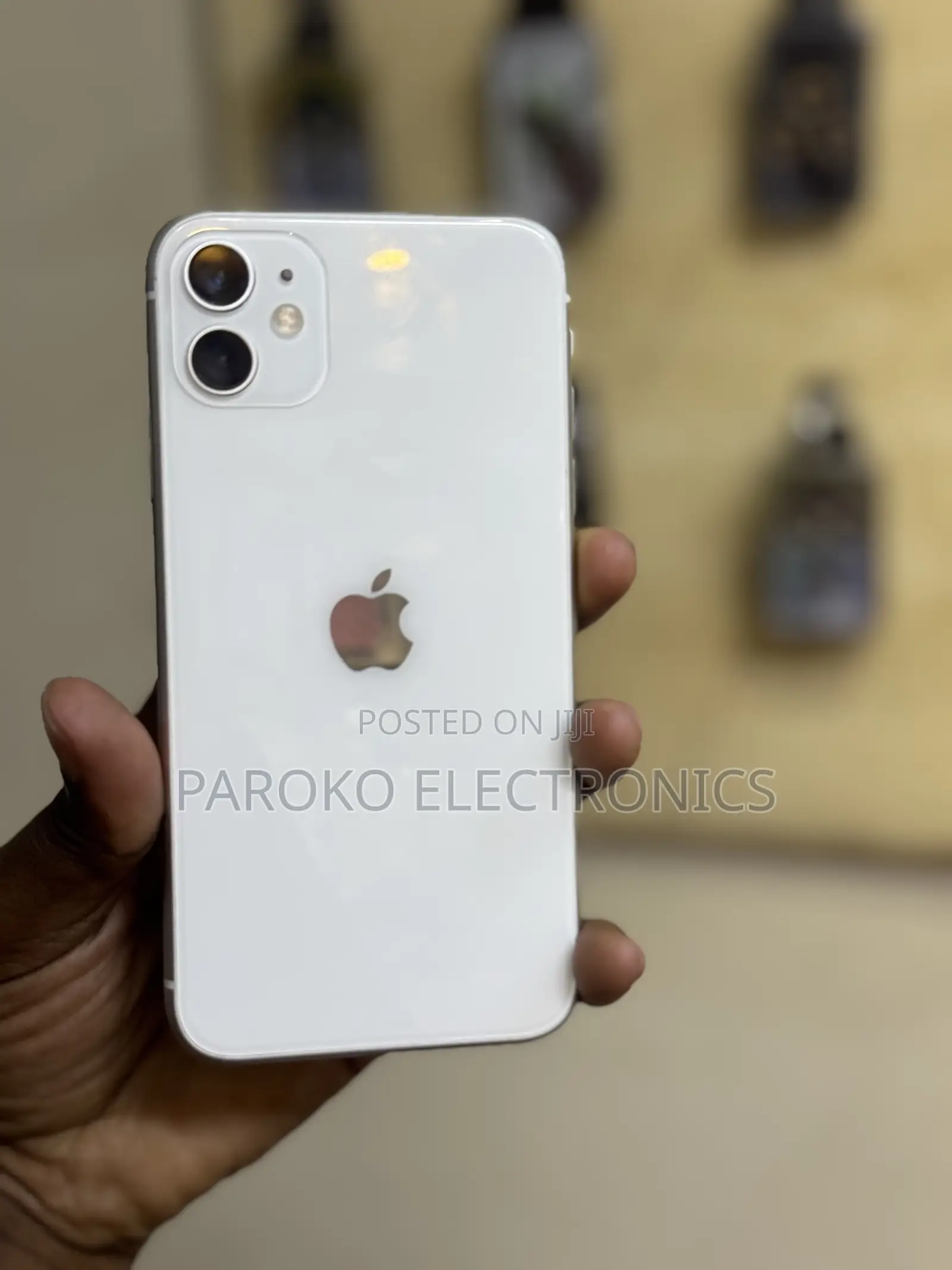 Apple iPhone 11 64 GB White