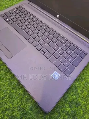 Laptop HP 250 G7 8GB Intel Core 3 SSD 128GB
