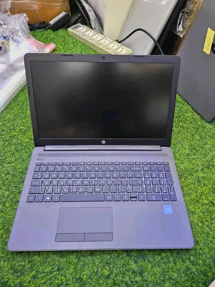 Laptop HP 250 G7 8GB Intel Core 3 SSD 128GB