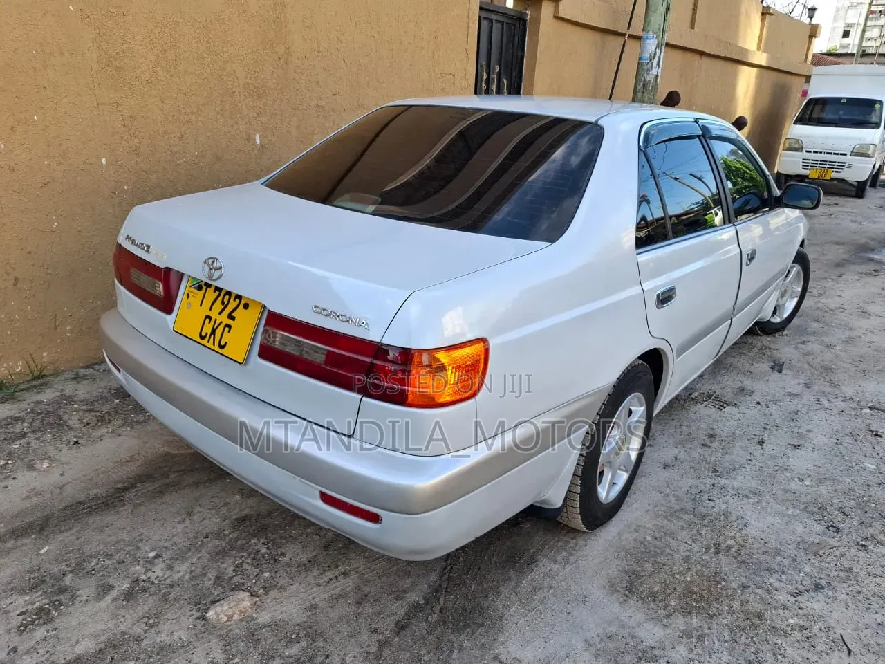 Toyota Corona Premio 2.0 Petrol AWD 2001 White