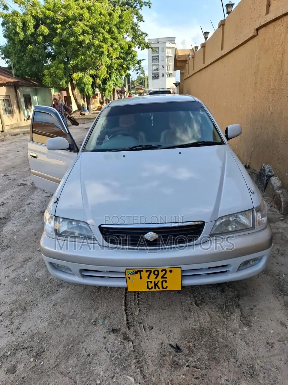 Toyota Corona Premio 2.0 Petrol AWD 2001 White