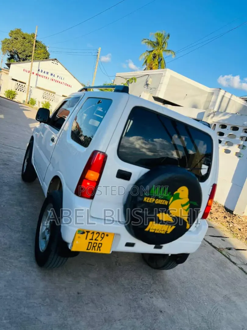 Suzuki Jimny 1.3 2010 White