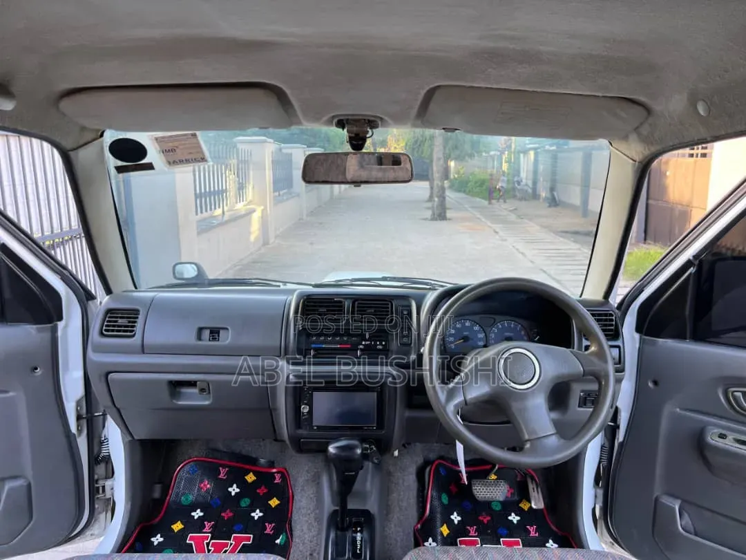 Suzuki Jimny 1.3 2010 White