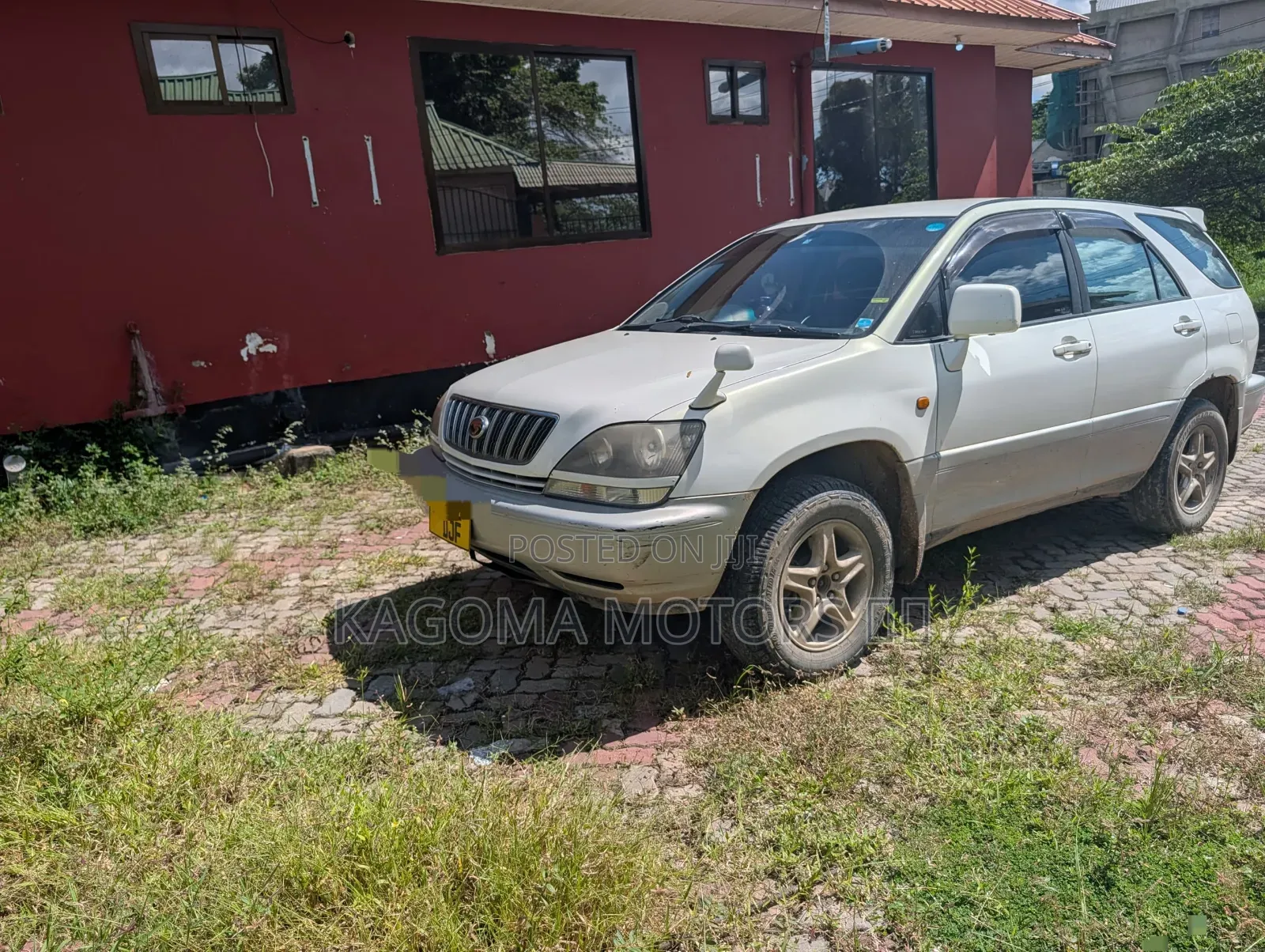 Toyota Harrier 2002 White
