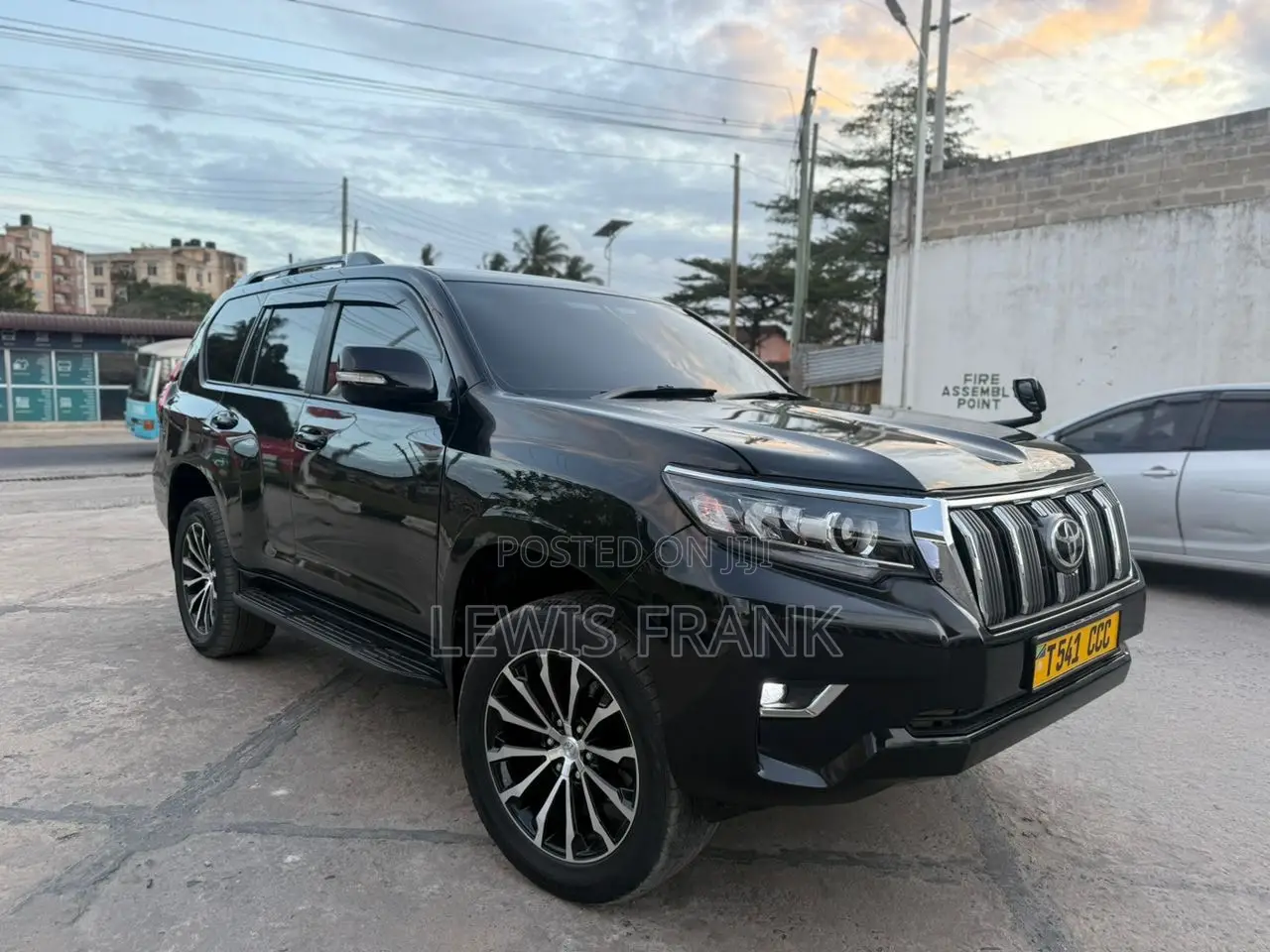 Toyota Land Cruiser Prado 2010 Black