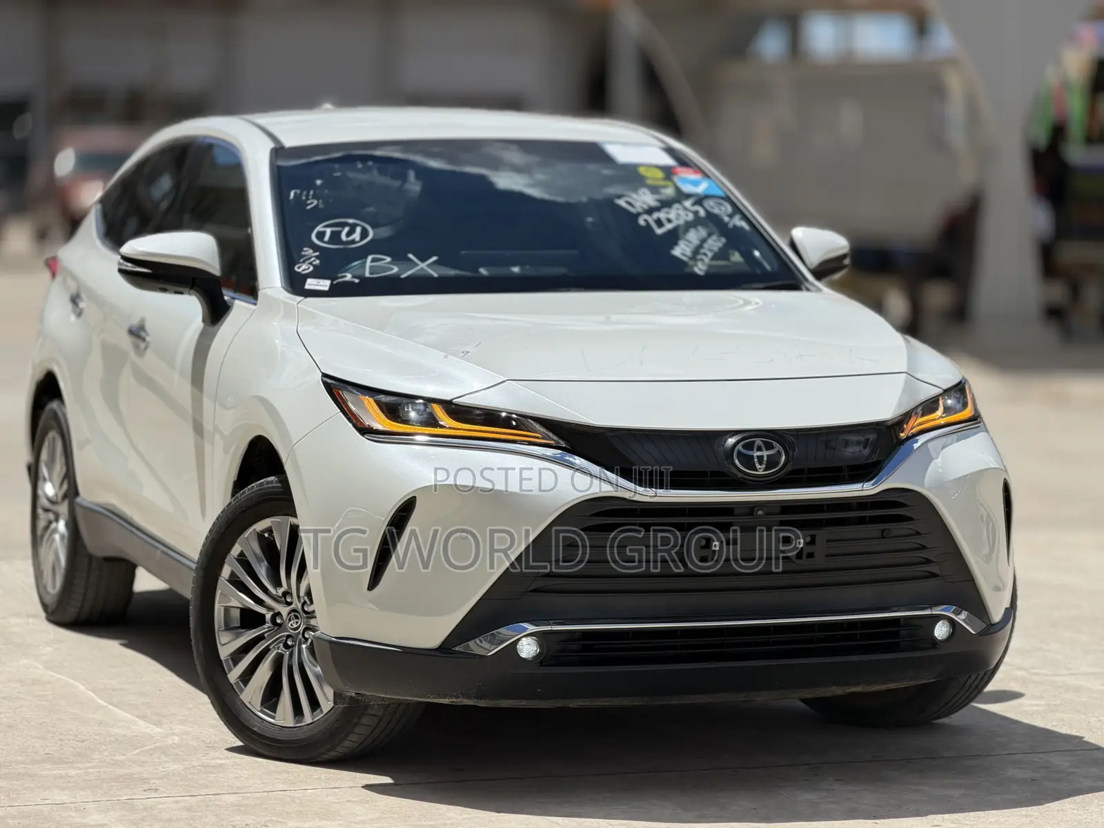 Toyota Harrier 2.0 2020 White