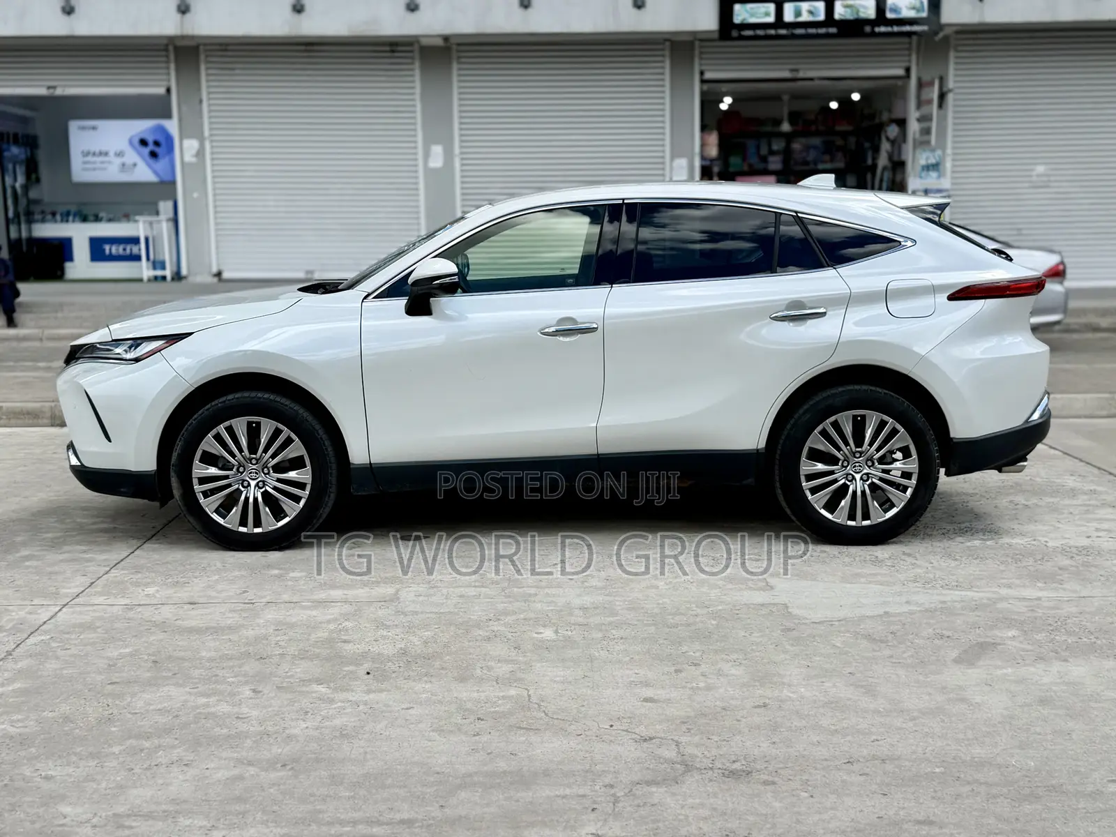 Toyota Harrier 2.0 2020 White