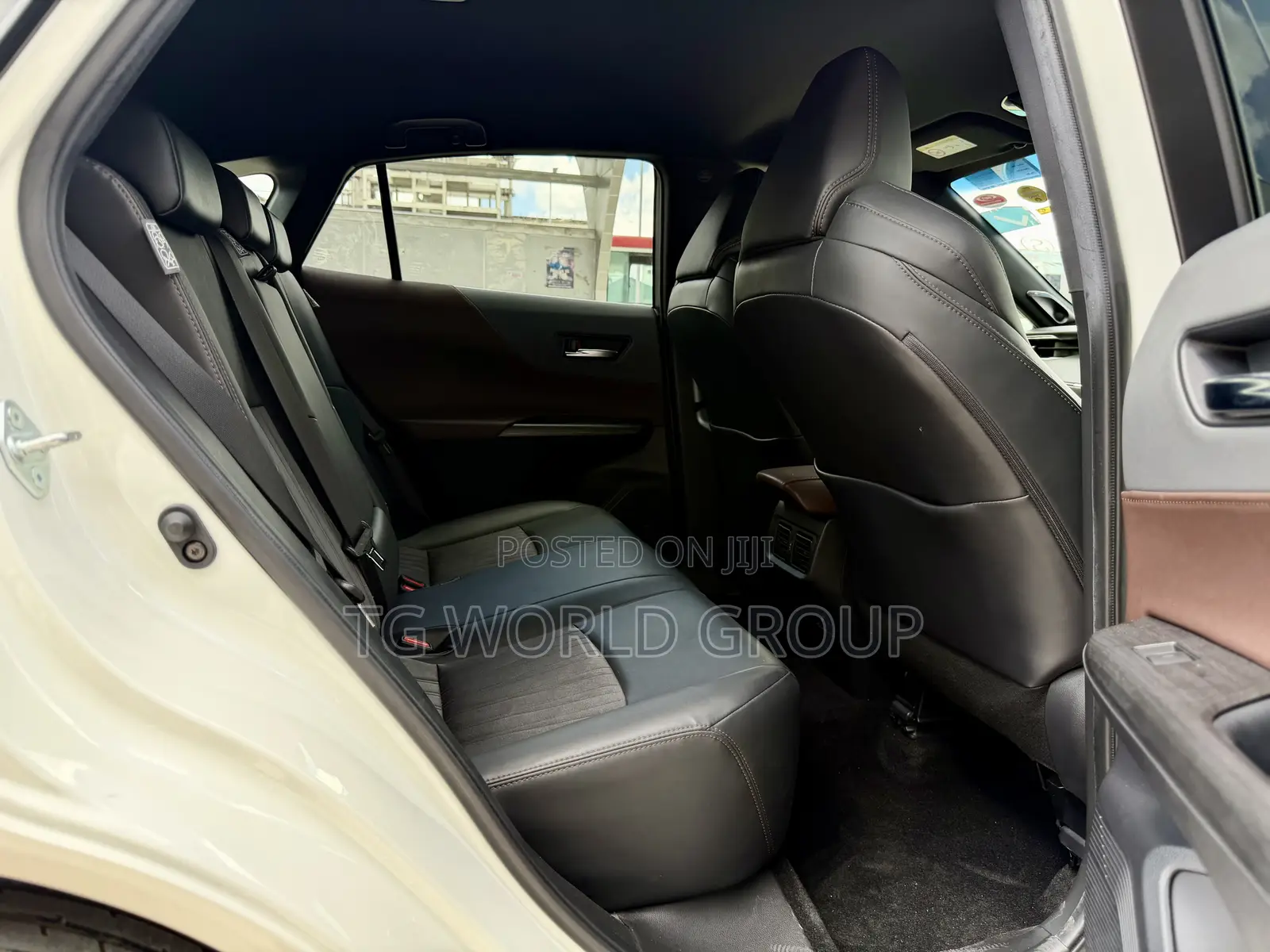 Toyota Harrier 2.0 2020 White