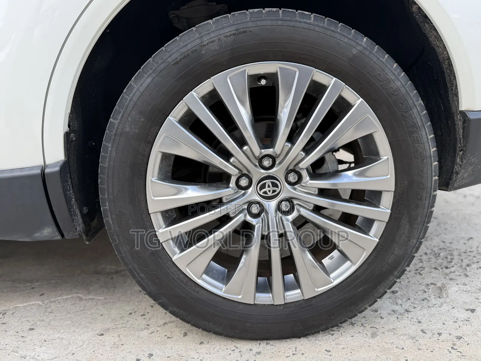 Toyota Harrier 2.0 2020 White
