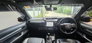 New Toyota Hilux 2023 Gray