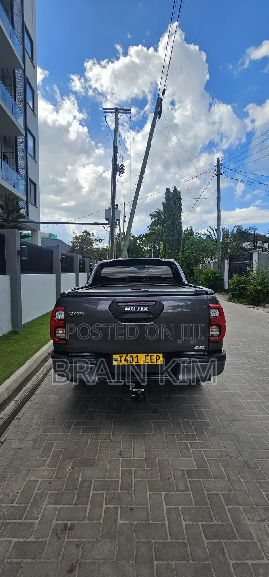 New Toyota Hilux 2023 Gray