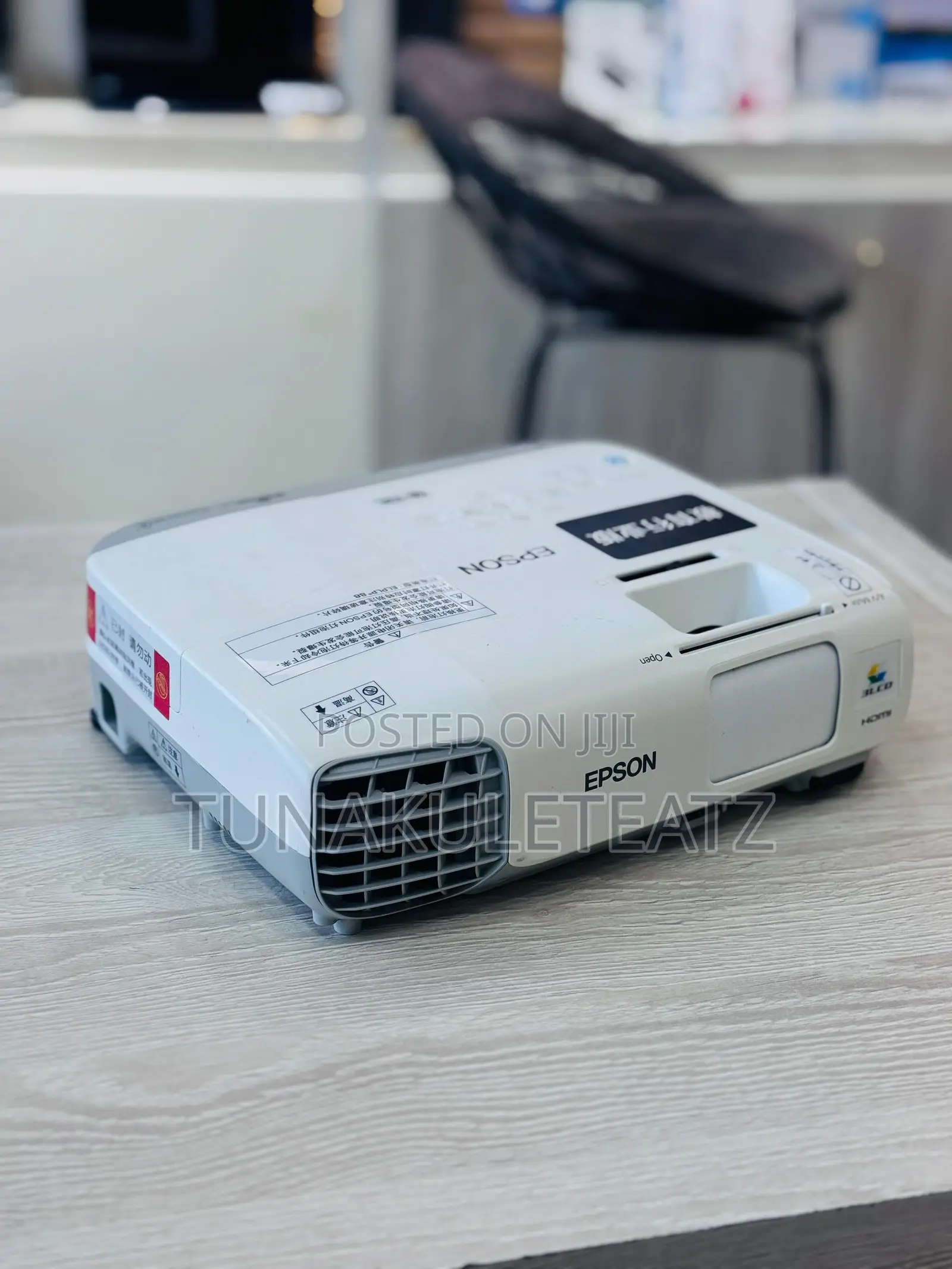 Epson Cb-X30 Projector