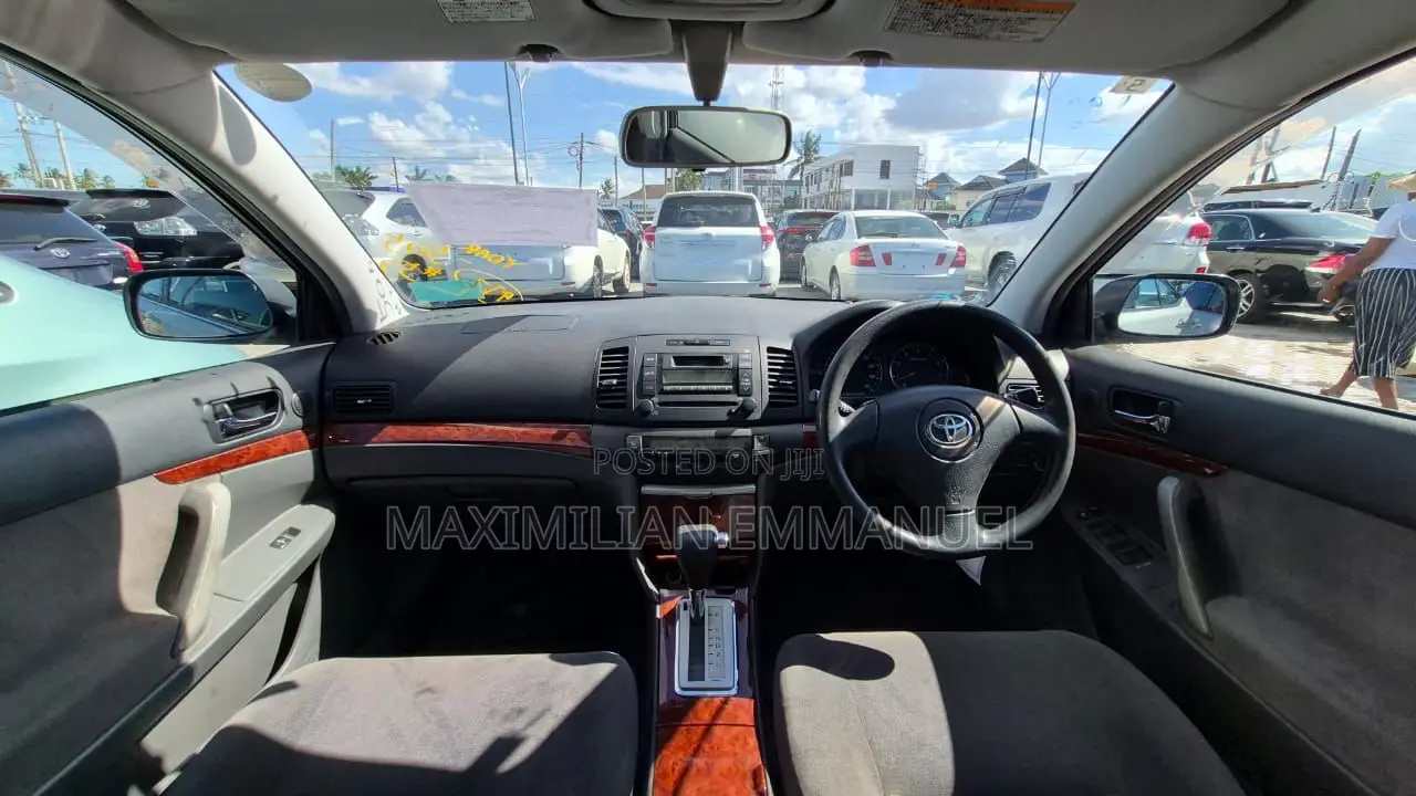 Toyota Premio 2005 Silver