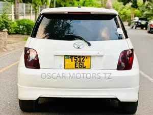 Toyota IST 2006 White