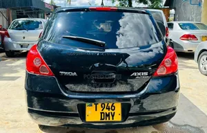 Nissan Tiida 2005 Black