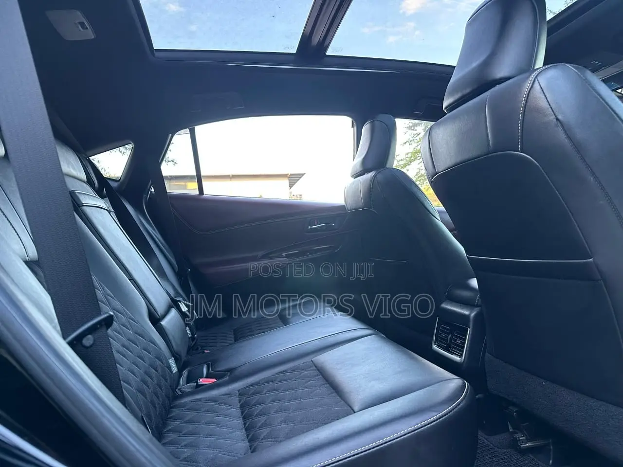 Toyota Harrier 2.0 2016 Black