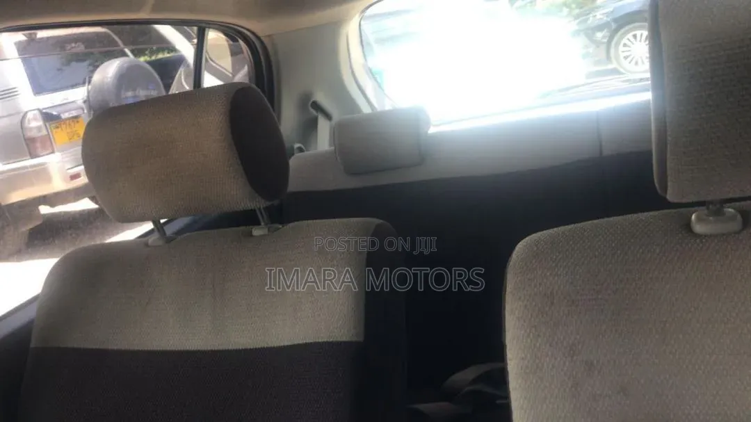 Toyota Noah 2008 Silver