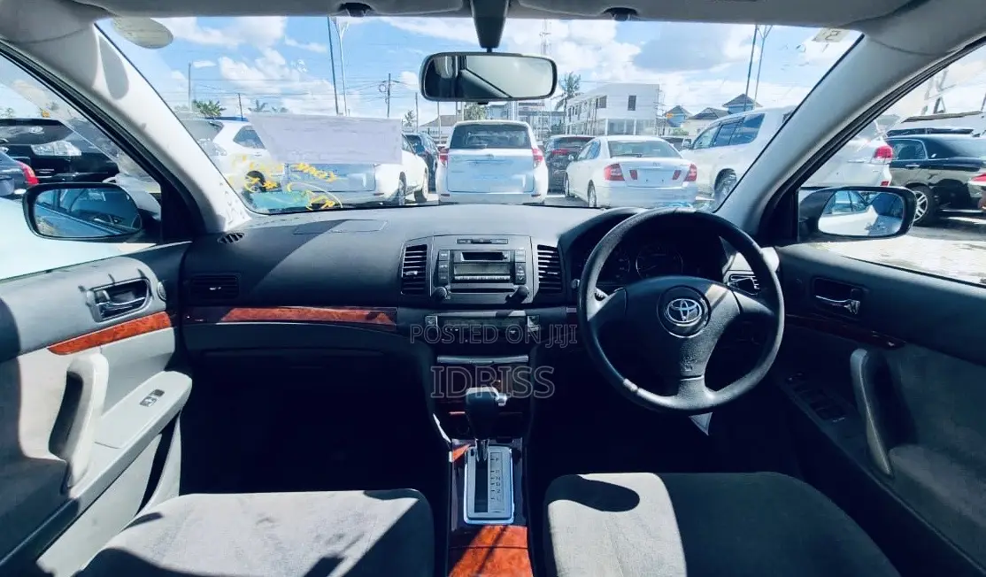 Toyota Premio 2004 Silver