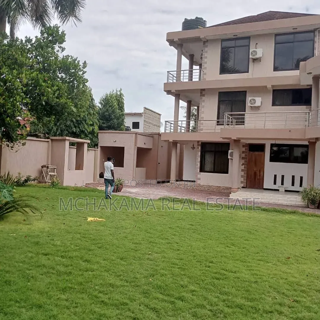 Furnished 11bdrm Block of Flats in Mchakama Real Estate, Kibada