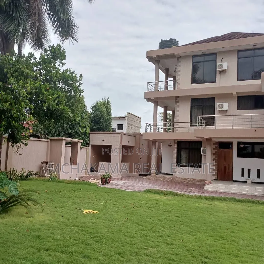 Furnished 11bdrm Block of Flats in Mchakama Real Estate, Kibada