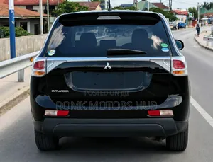 Mitsubishi Outlander 2.0 PHEV AWD 2015 Black