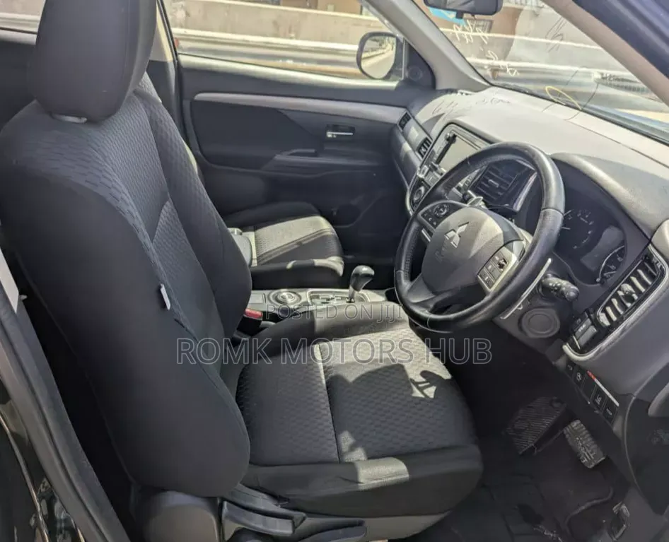 Mitsubishi Outlander 2.0 PHEV AWD 2015 Black