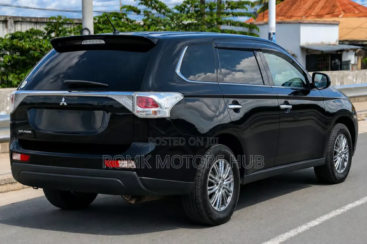 Mitsubishi Outlander 2.0 PHEV AWD 2015 Black