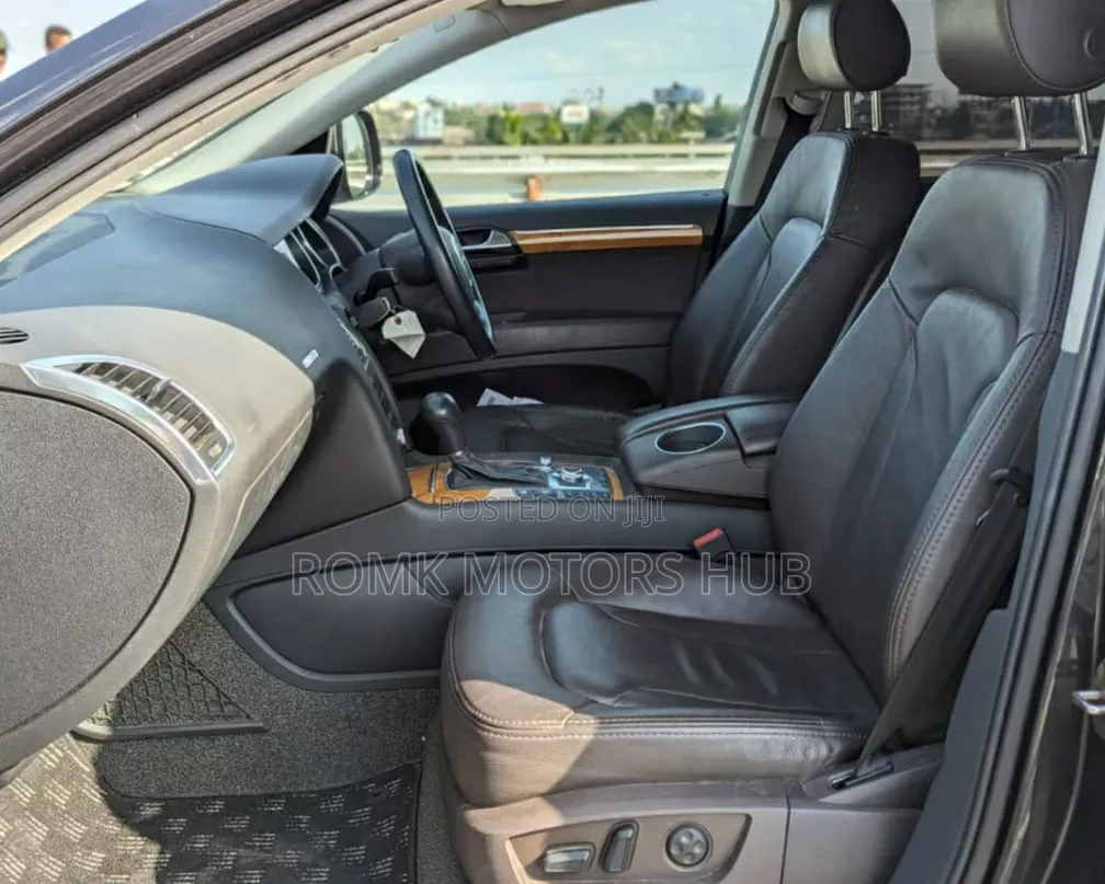 Audi Q7 2009 Gray