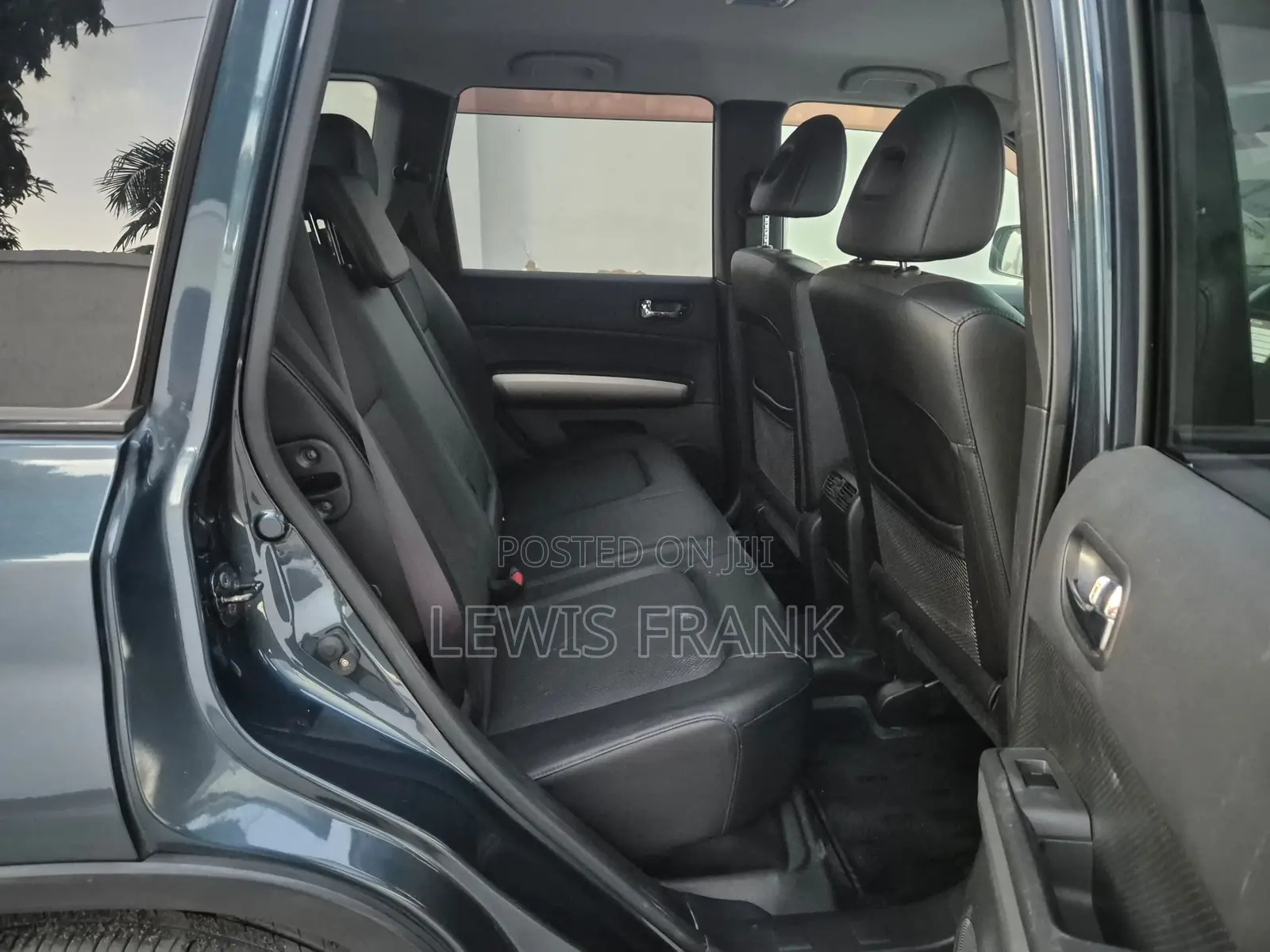 Nissan X-Trail 2011 Gray