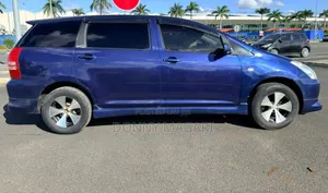 Toyota Wish 2006 Blue