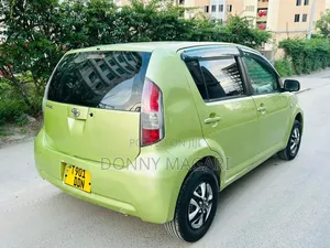 Toyota Passo 2004 Green