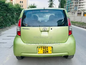 Toyota Passo 2004 Green