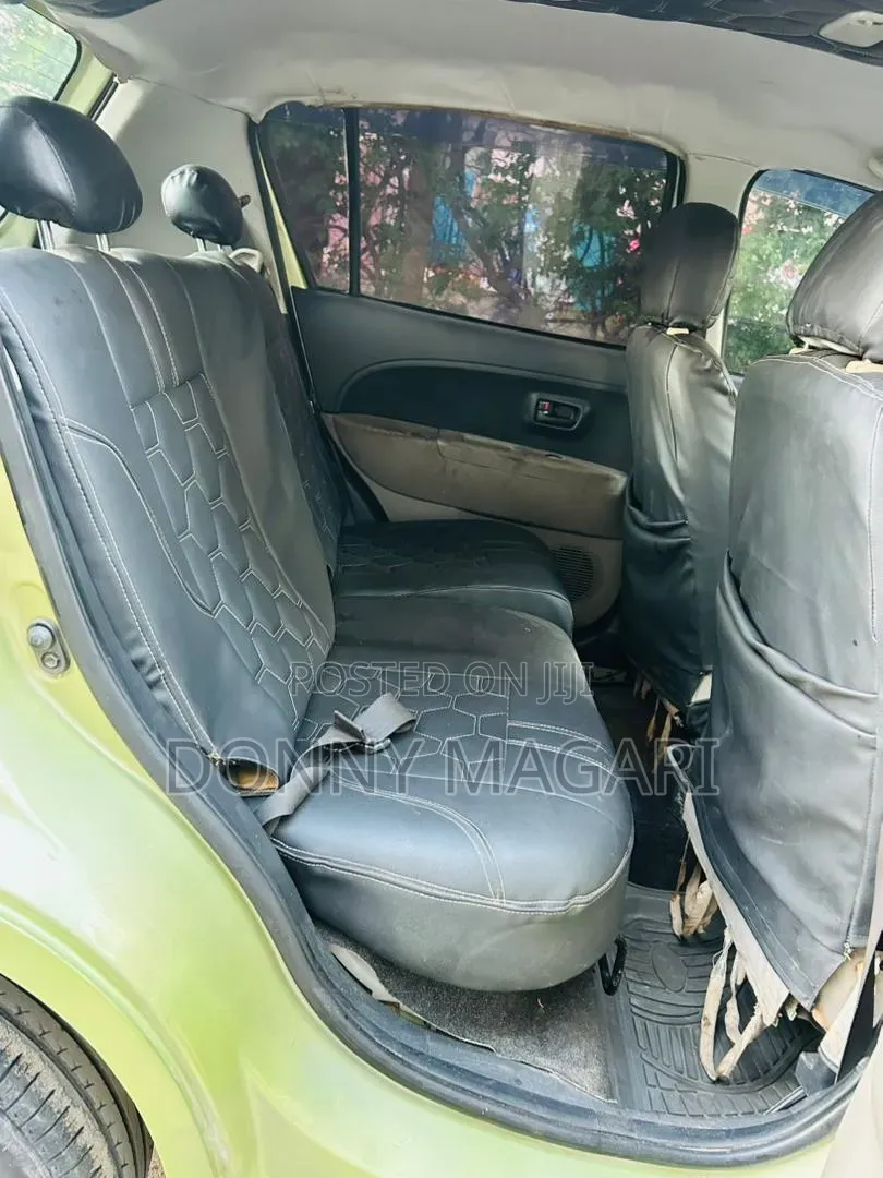 Toyota Passo 2004 Green