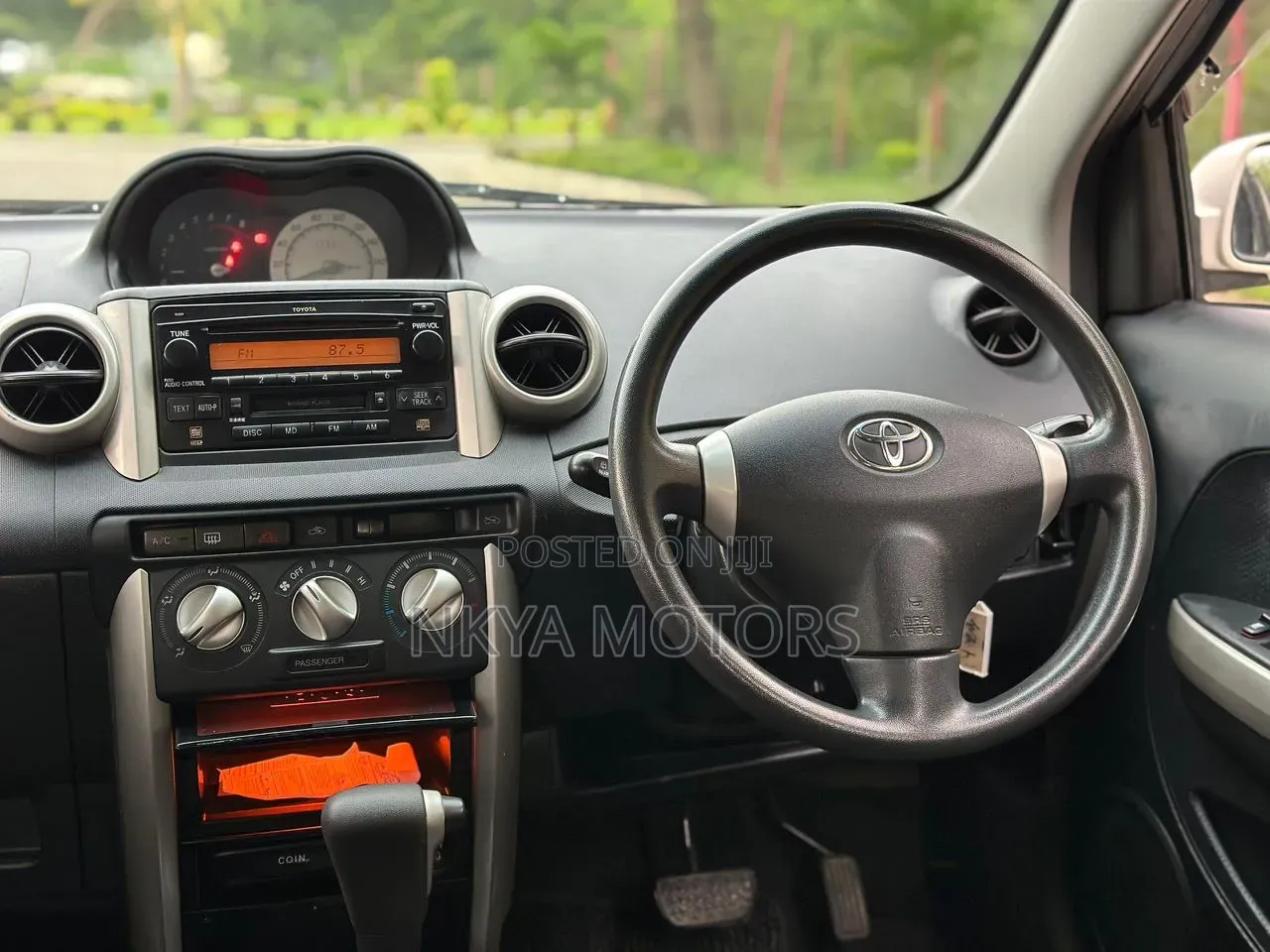 Toyota IST 2004 White