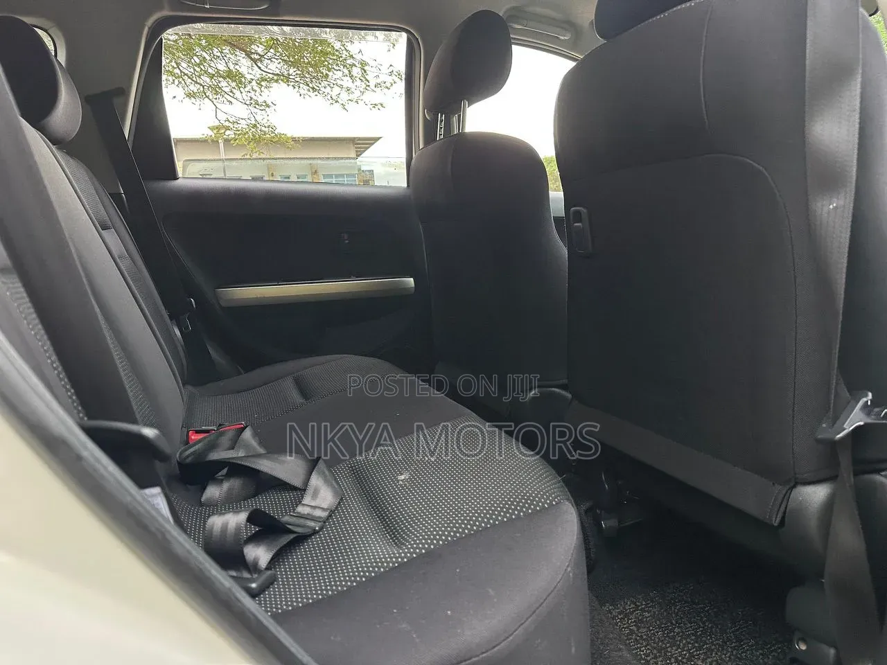 Toyota IST 2004 White