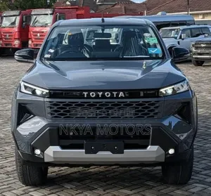Toyota Hilux 2025 Gray