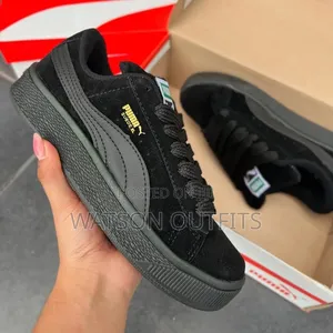 Men's Leather Shoes or Women's Footwears Puma Suede Smartly Branded