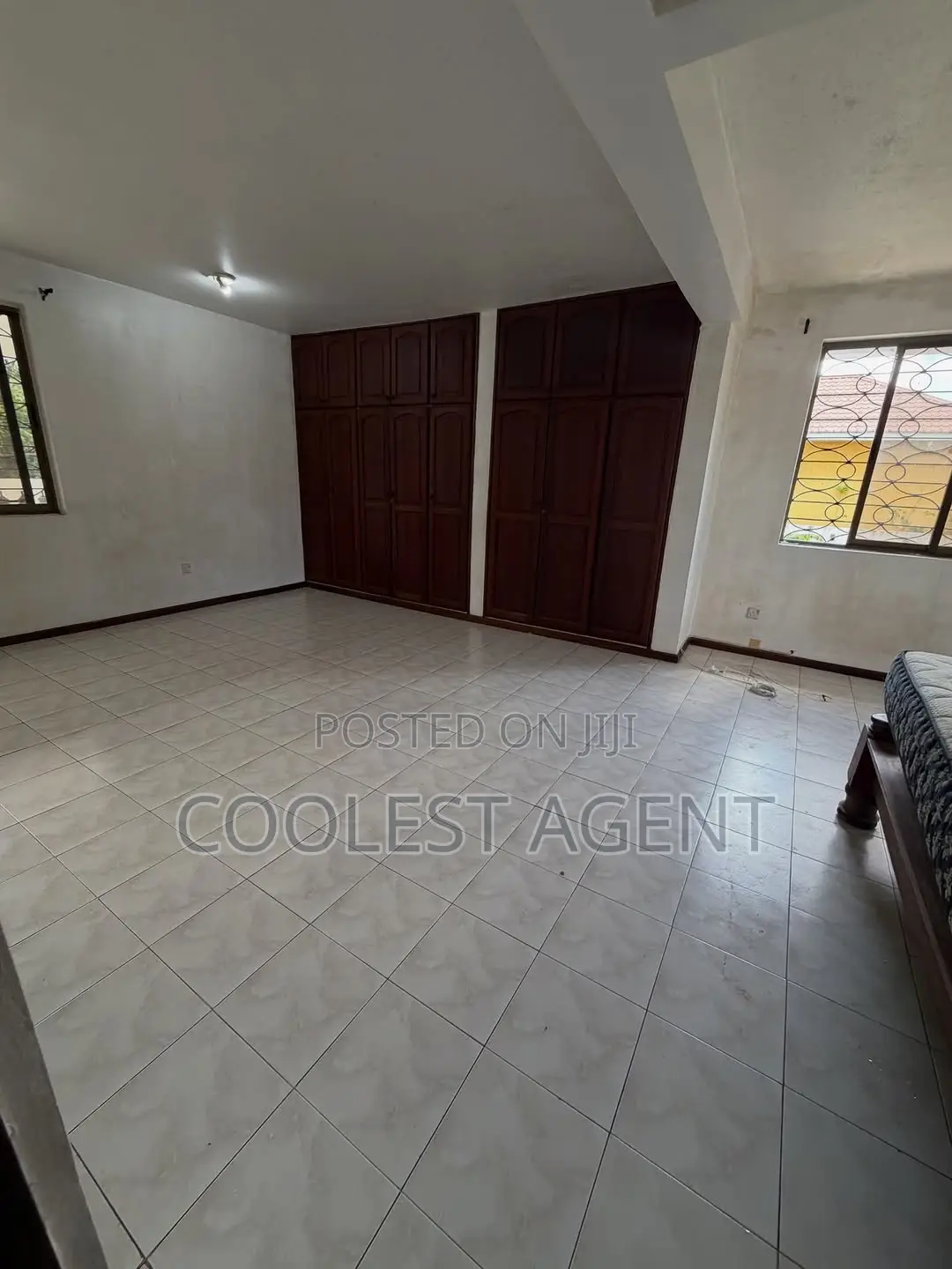 5bdrm House in Coolest Estate, Masaki for rent